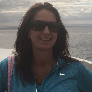 Meet your Posher, Carol